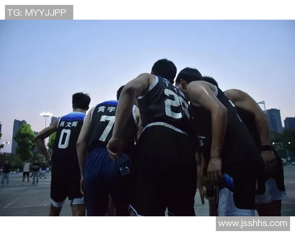 国家队挑战美国队全力以赴争夺胜利展现团队精神与竞技风采