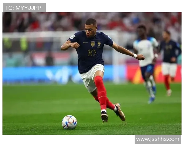 姆巴佩引领法国队重返巅峰之路赛场上的闪耀与未来的无限可能